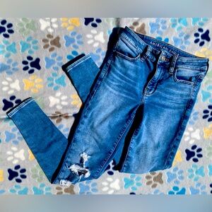 American Eagle- Size 2 - distressed jeans